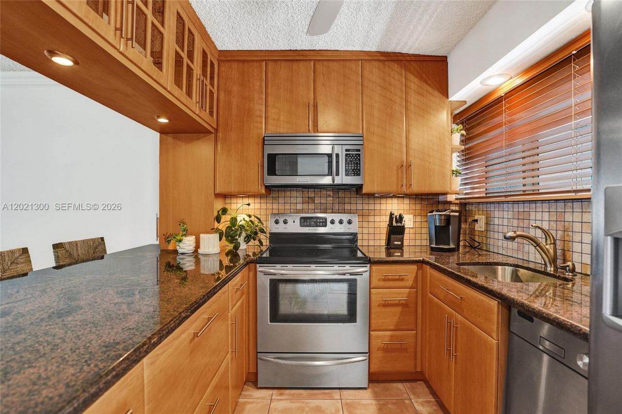 500 SE 21st Ave , Unit 211, Deerfield Beach, FL 33441 Photo