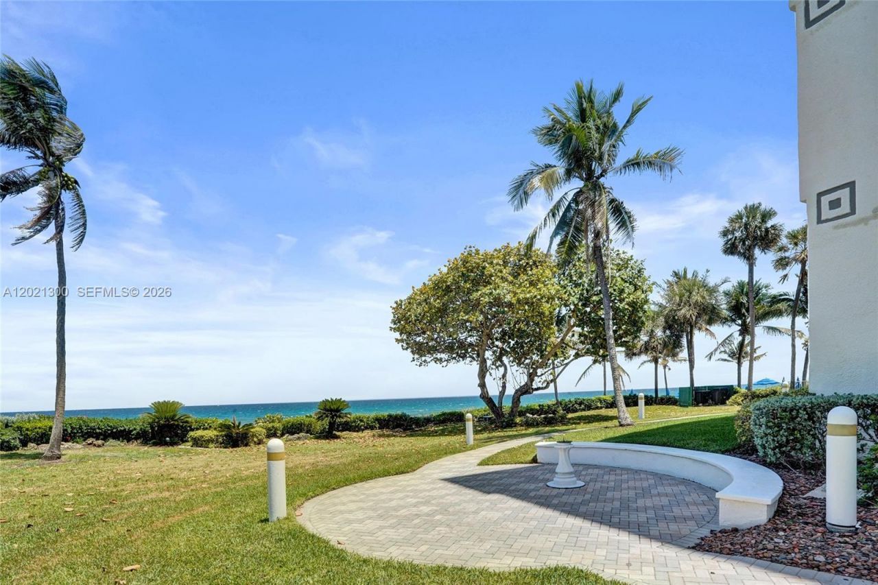 500 SE 21st Ave , Unit 211, Deerfield Beach, FL 33441 Photo