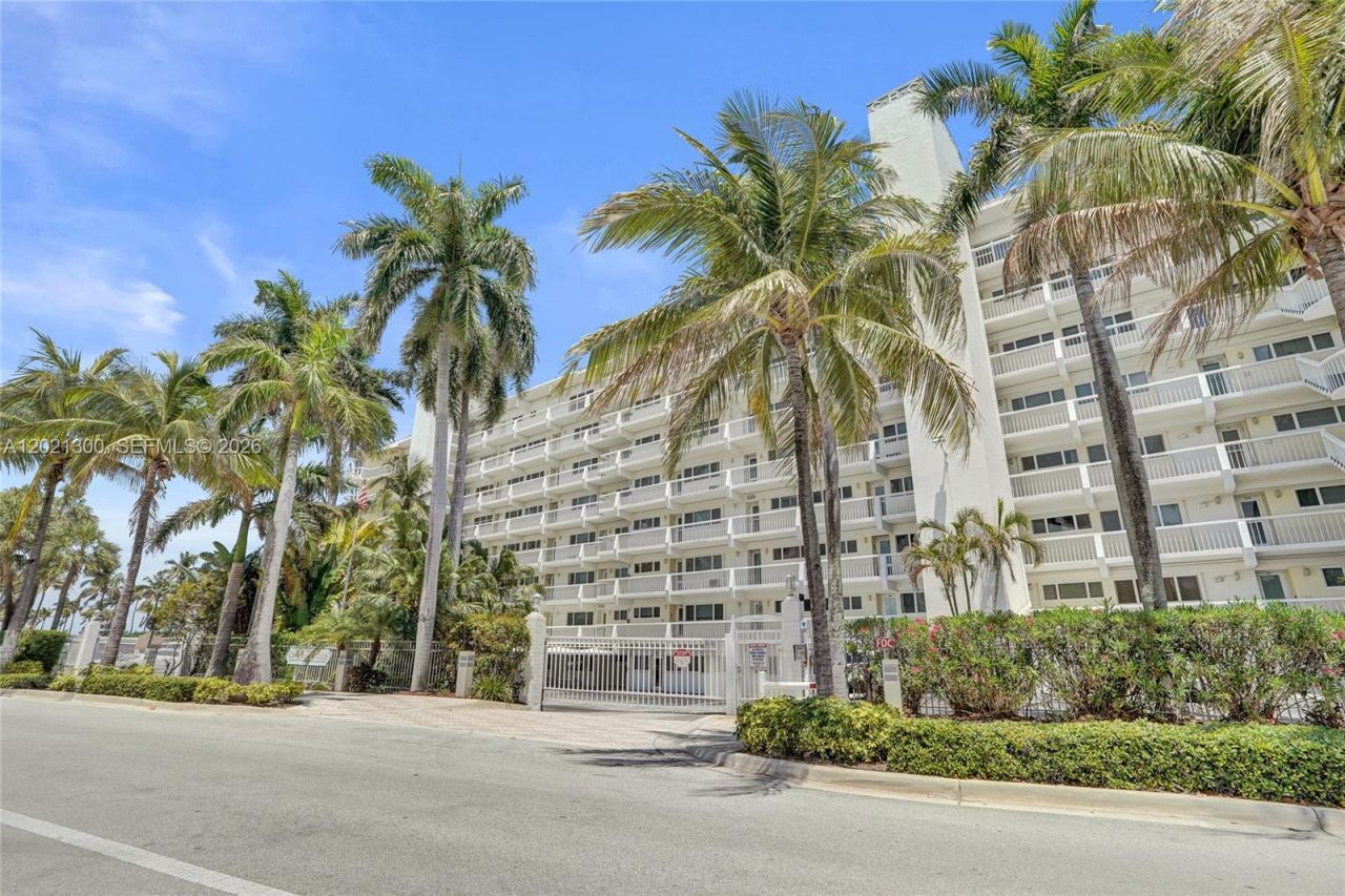 500 SE 21st Ave , Unit 211, Deerfield Beach, FL 33441 Photo