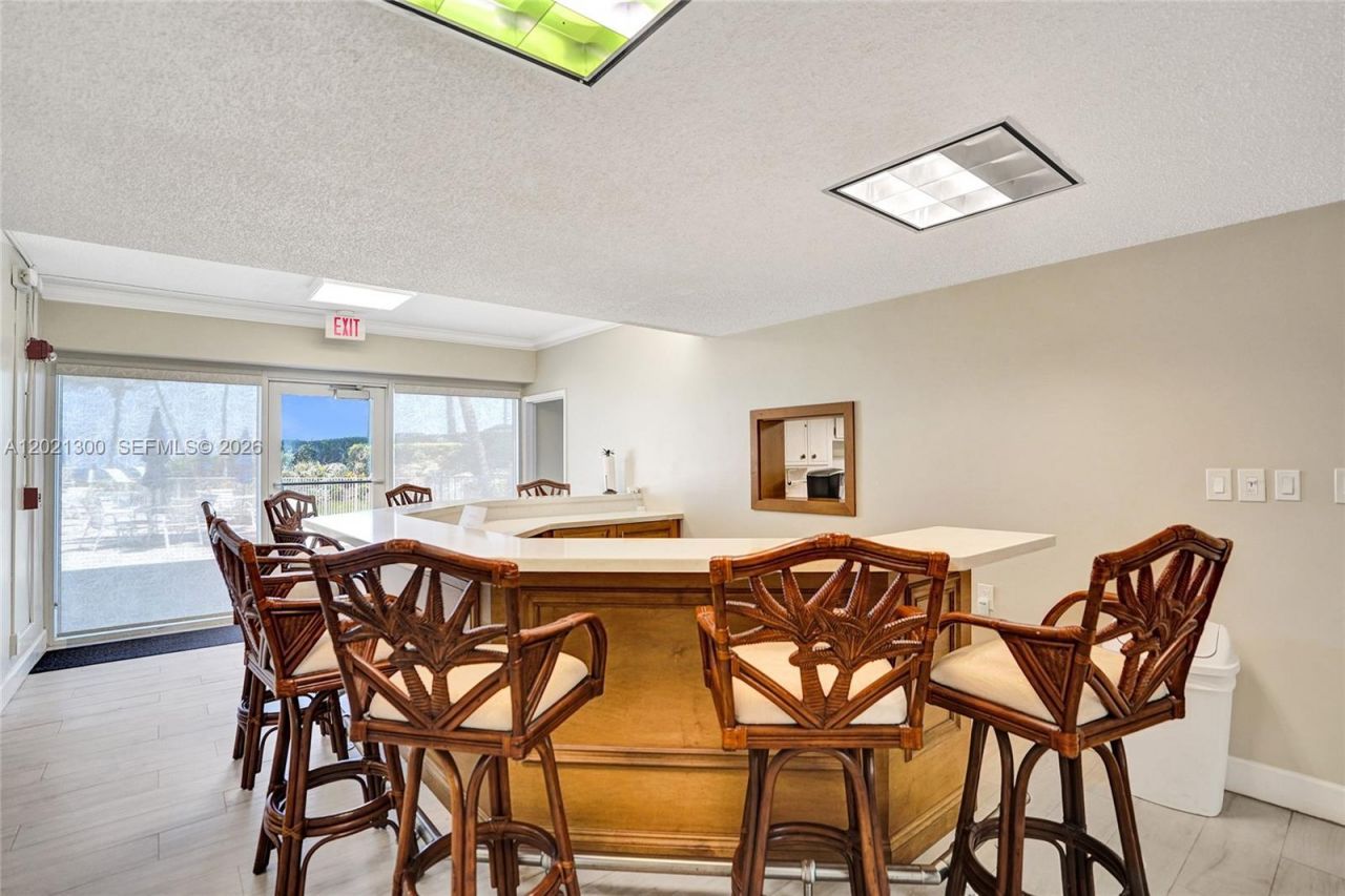 500 SE 21st Ave , Unit 211, Deerfield Beach, FL 33441 Photo