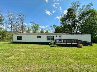 11544 Maple Avenue, Naples, NY 14512