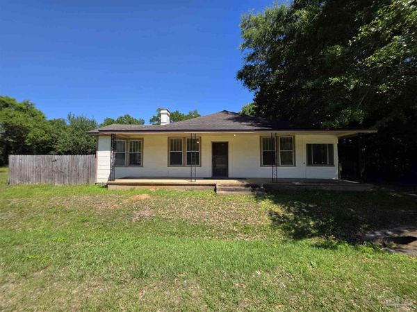 5404 Blue Angel Pkwy, Pensacola, FL 32526