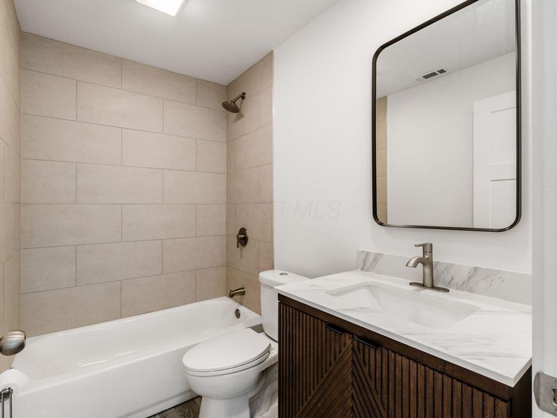 2804 Grasmere Avenue , Columbus, OH 43211 Photo 17