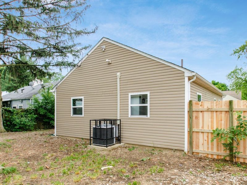 2804 Grasmere Avenue , Columbus, OH 43211 Photo 4