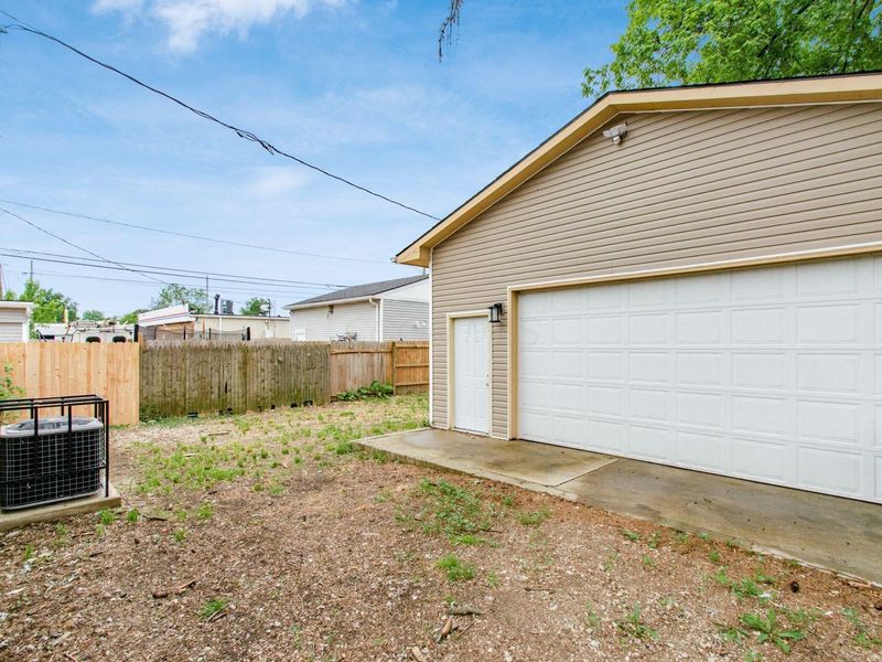 2804 Grasmere Avenue , Columbus, OH 43211 Photo 7