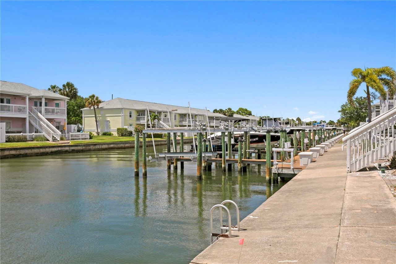 5175 Coquina Key Drive Se, Unit A, Saint Petersburg, FL 33705 Photo