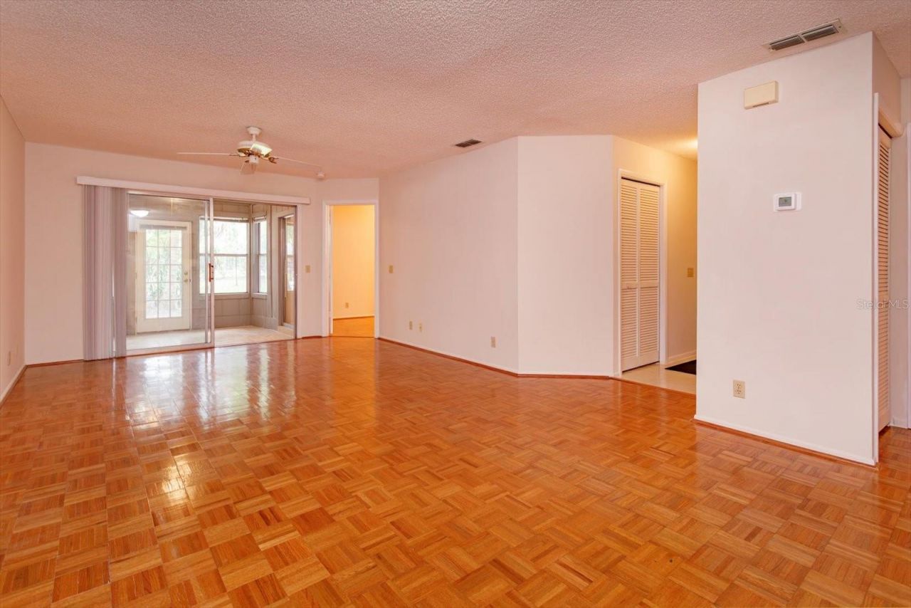626 Red Oak Circle, Unit 106, Altamonte Springs, FL 32701 Photo