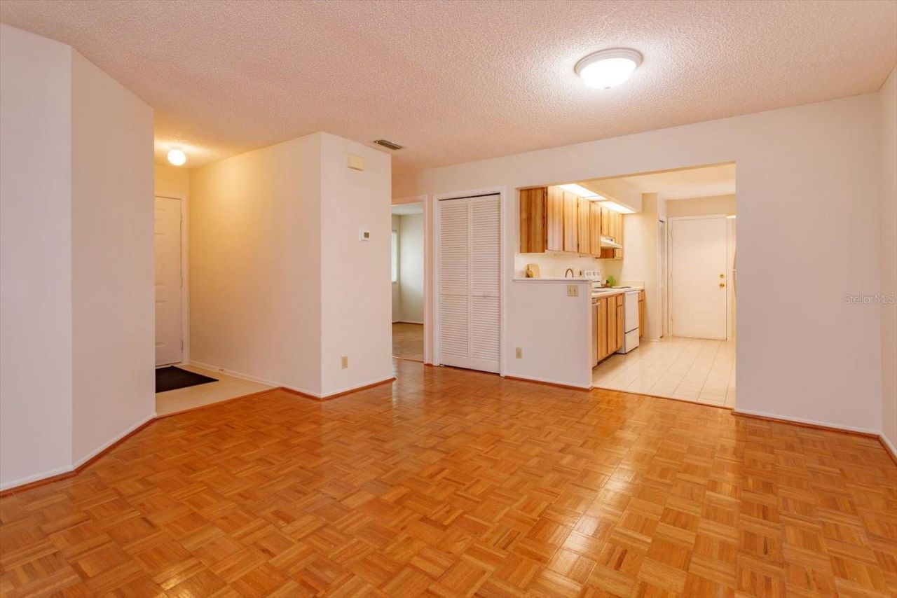 626 Red Oak Circle, Unit 106, Altamonte Springs, FL 32701 Photo