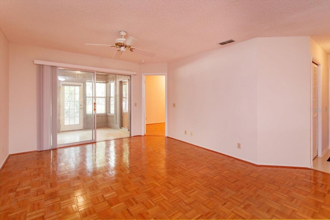 626 Red Oak Circle, Unit 106, Altamonte Springs, FL 32701 Photo