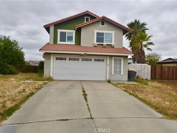 782 De La Luz, Perris, CA 92571