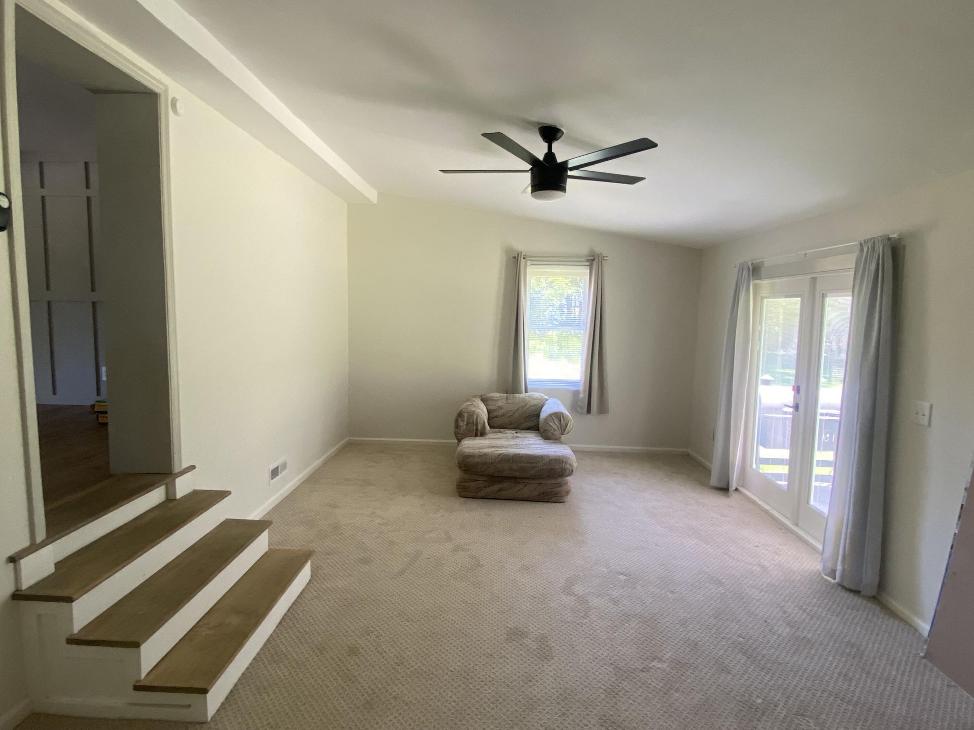 504 W Butternut Road Photo 8