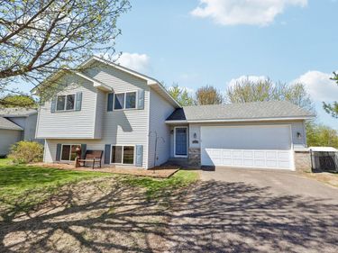 721 Horseshoe Lane, Braham, MN 55006