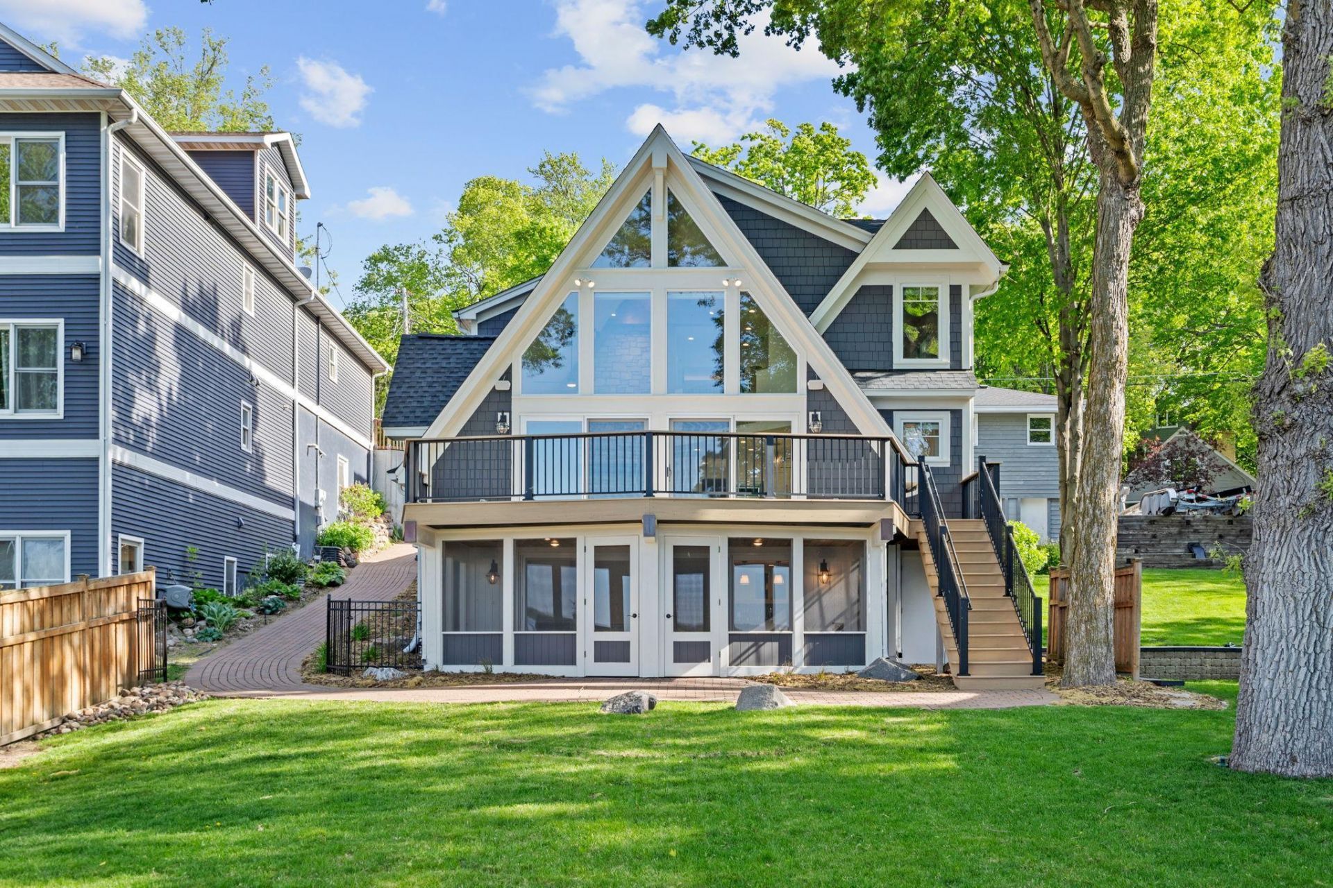 5325 Edsall Road, Mound, MN 55364