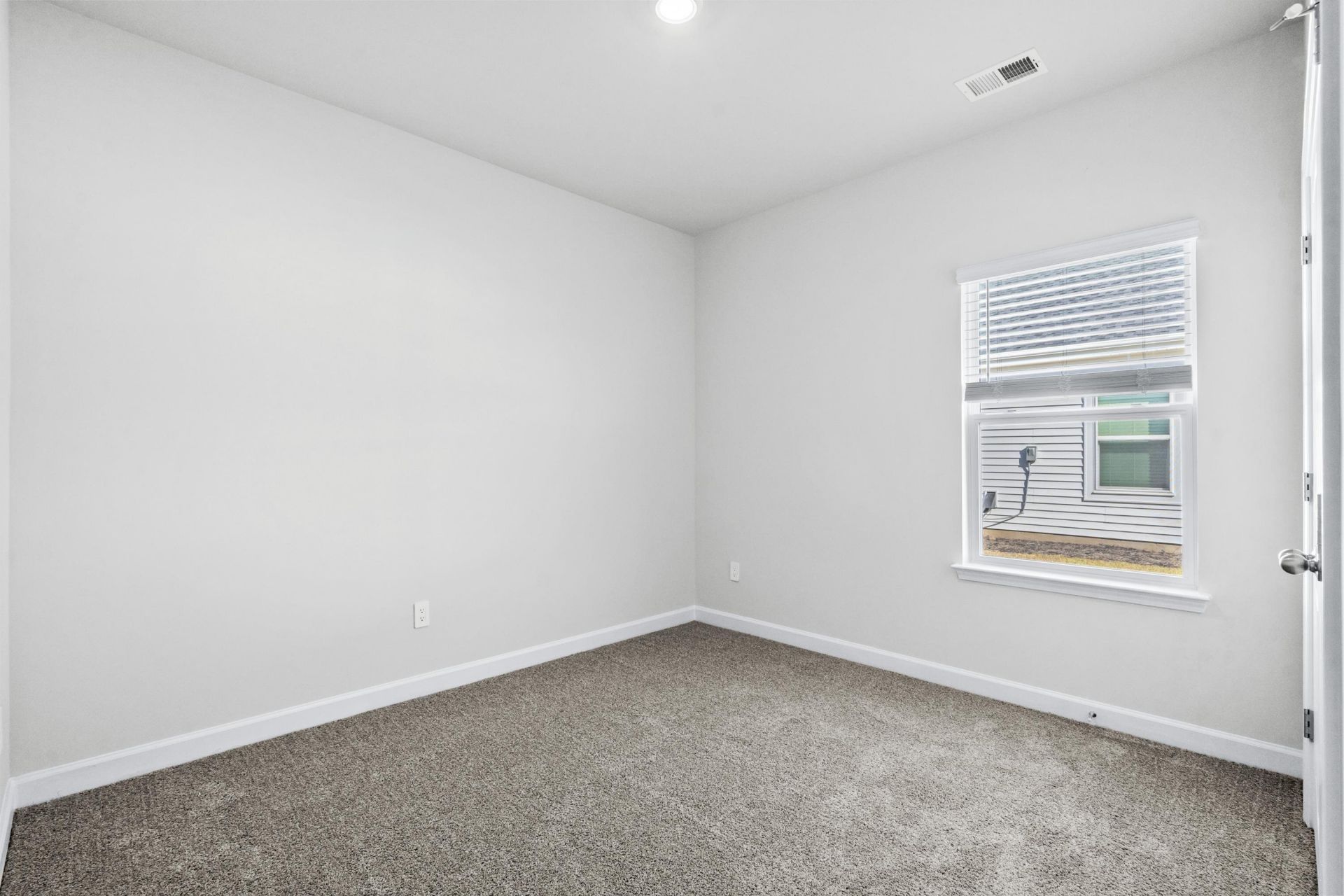 2832 Tranquility Loop Photo 17