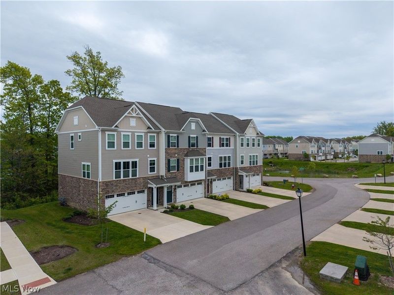 1423 Chateau Place, Avon, OH 44011 Photo 27