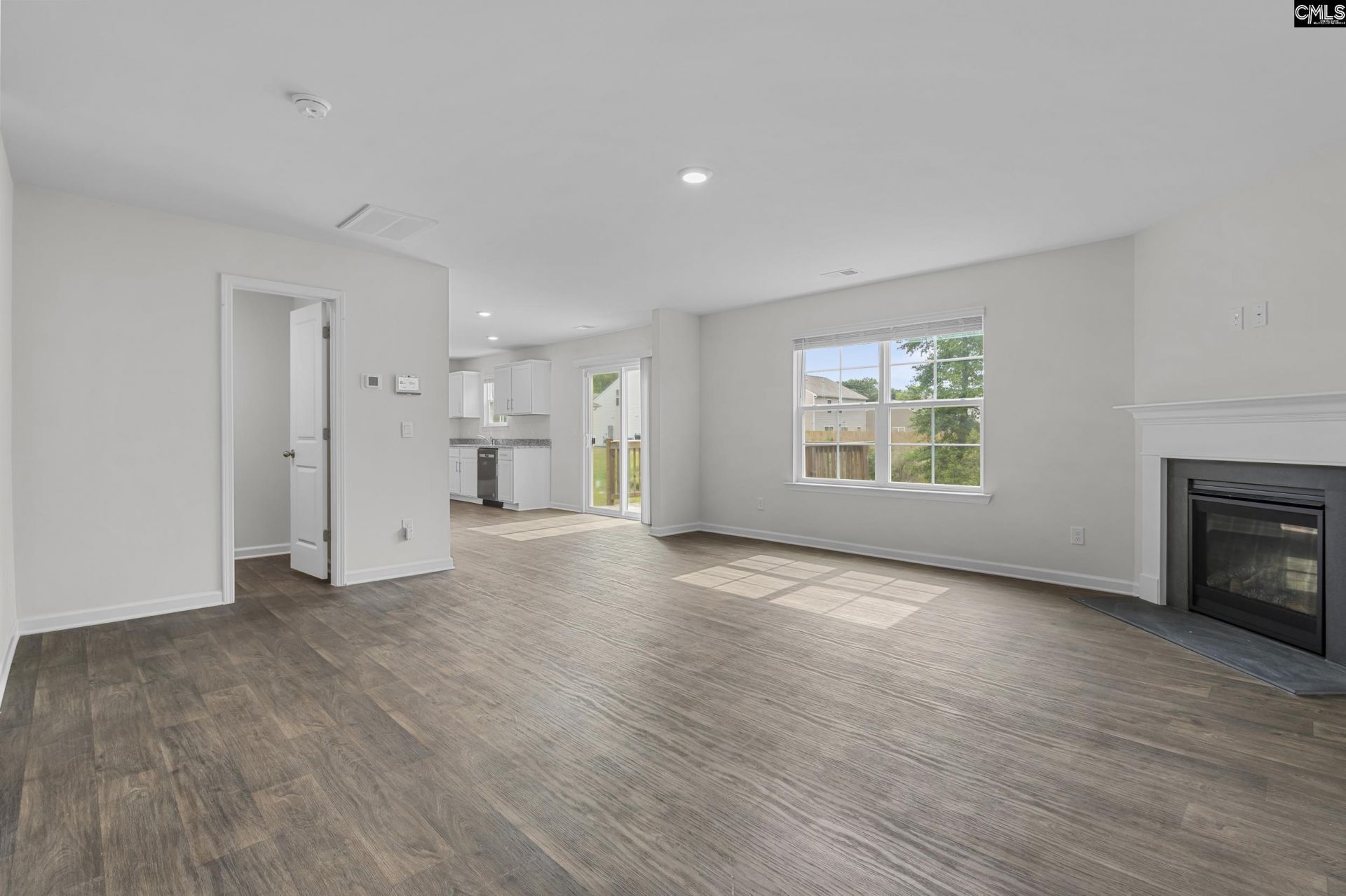 108 Woodmere Drive  Photo 10
