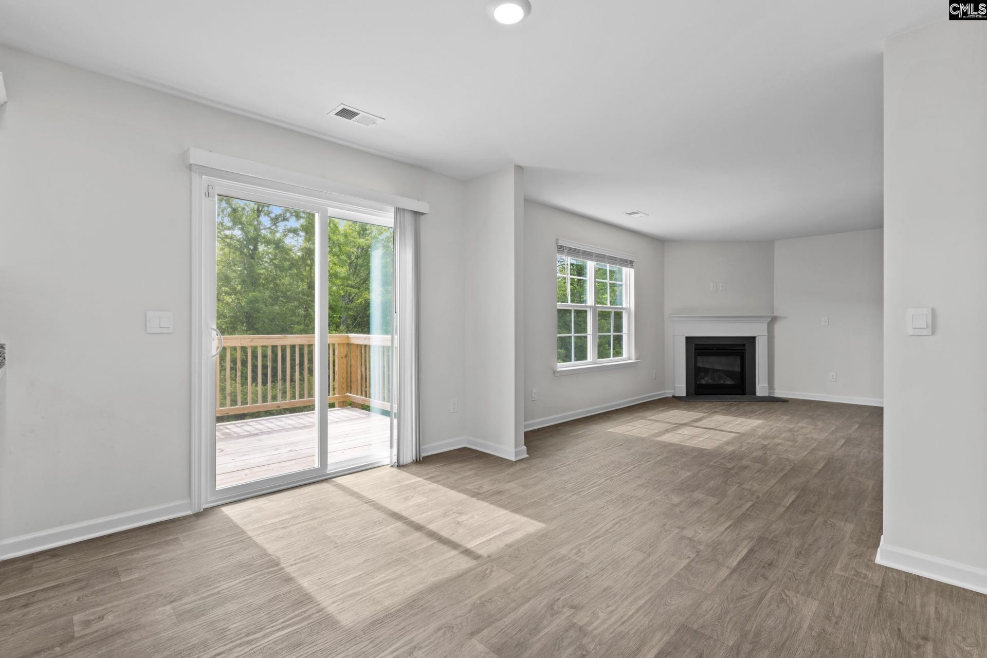 108 Woodmere Drive  Photo 11