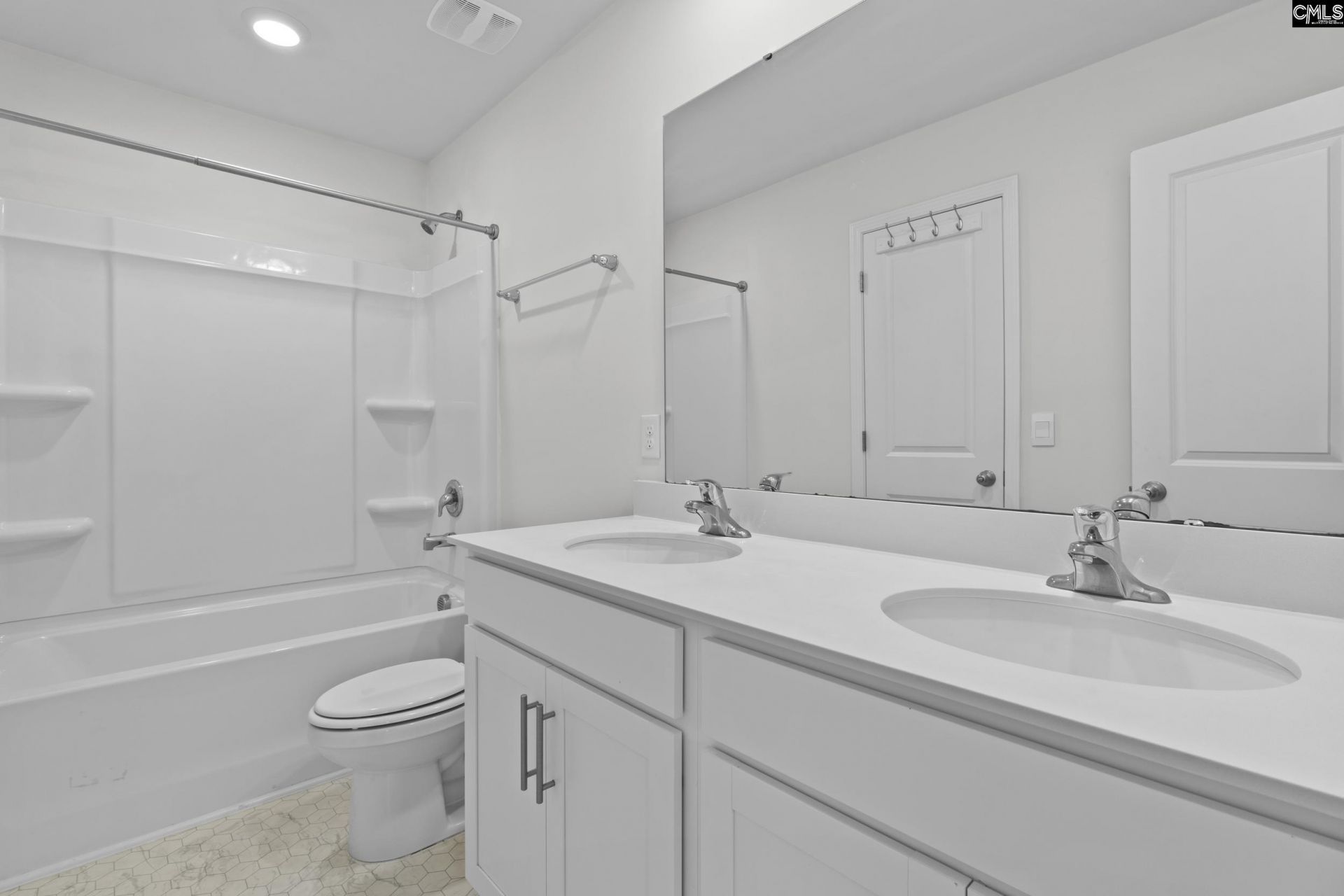 108 Woodmere Drive  Photo 32