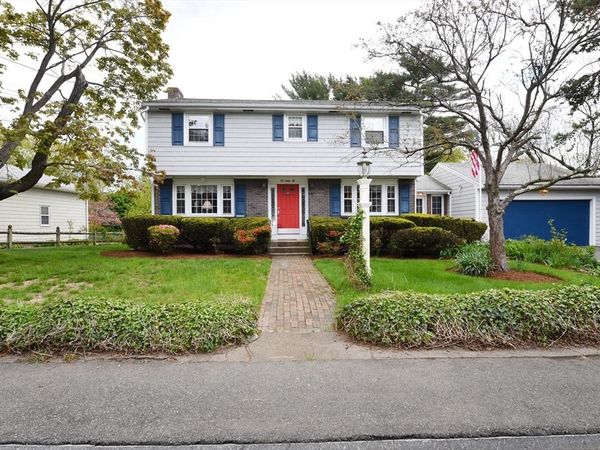 99 Louise Rd, Braintree, MA 02184