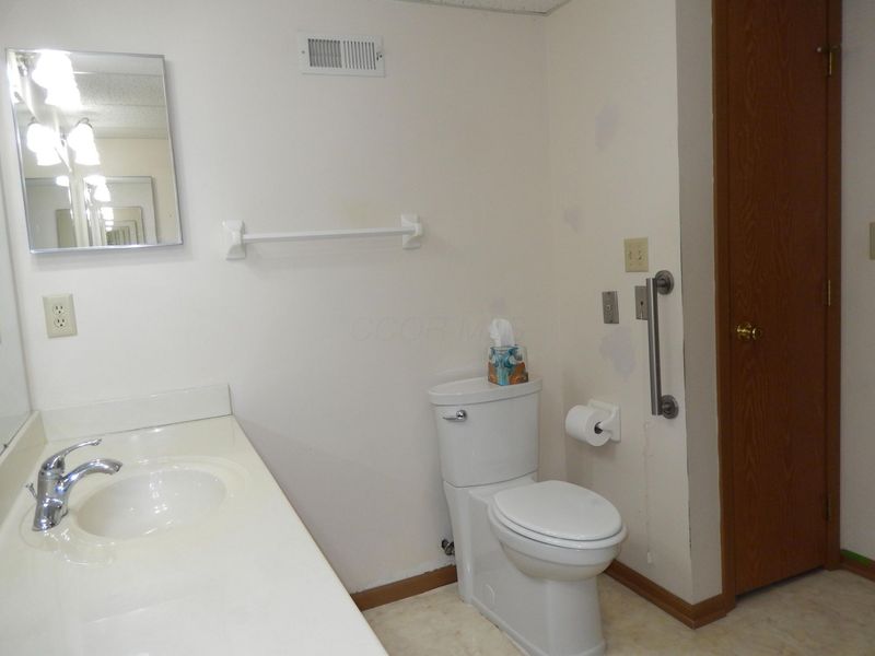 3939 Karl Road, Unit 103, Columbus, OH 43224 Photo 26