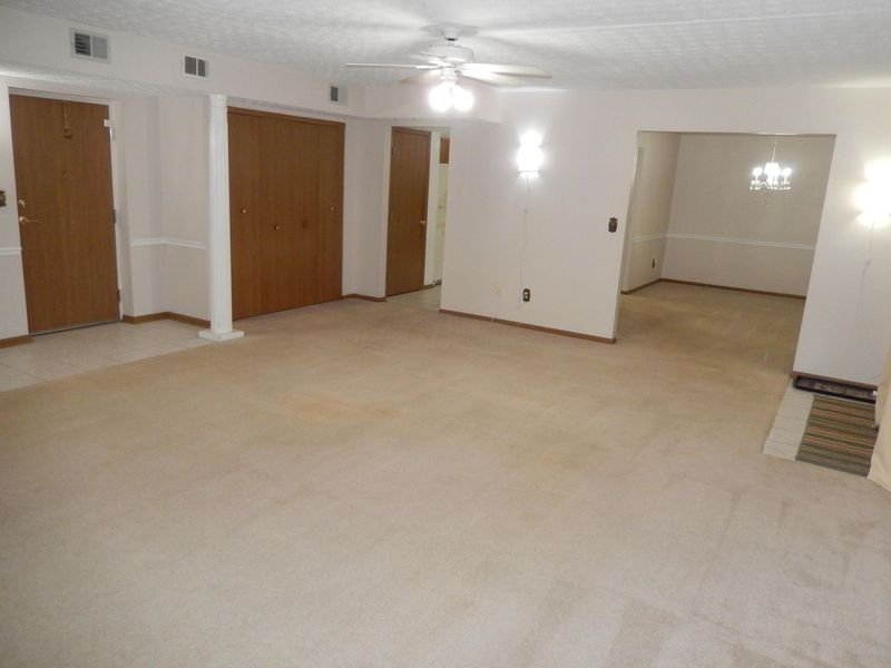 3939 Karl Road, Unit 103, Columbus, OH 43224 Photo 5