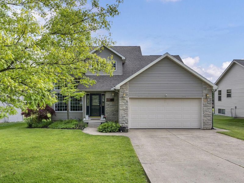 850 Fairway Drive, Howard, OH 43028 Photo 2