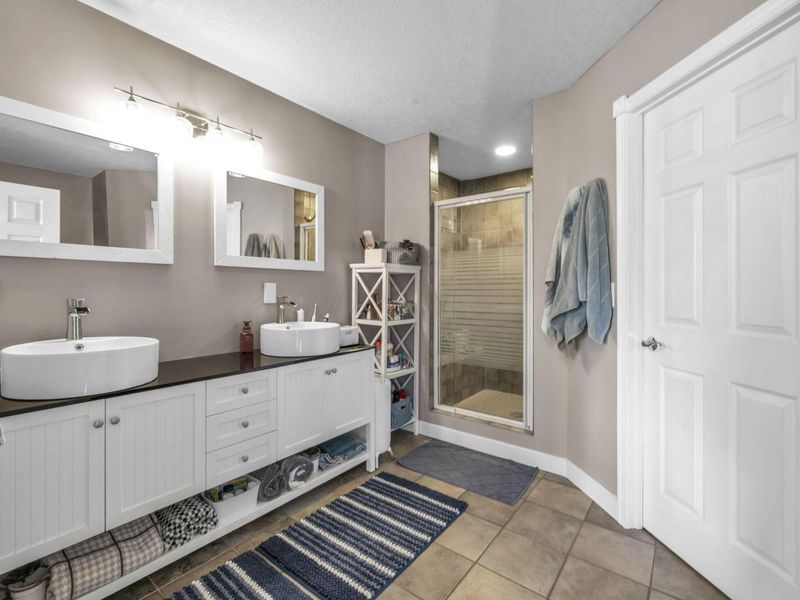 850 Fairway Drive, Howard, OH 43028 Photo 40