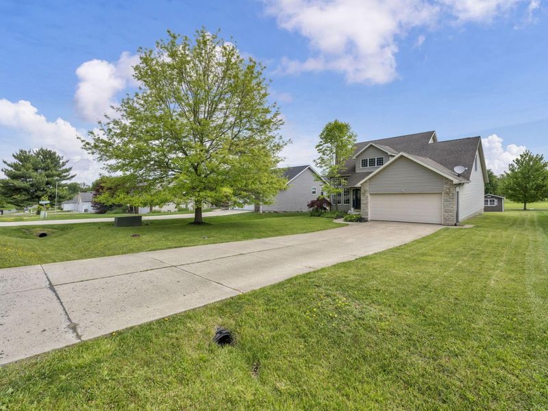 850 Fairway Drive, Howard, OH 43028 Photo 6