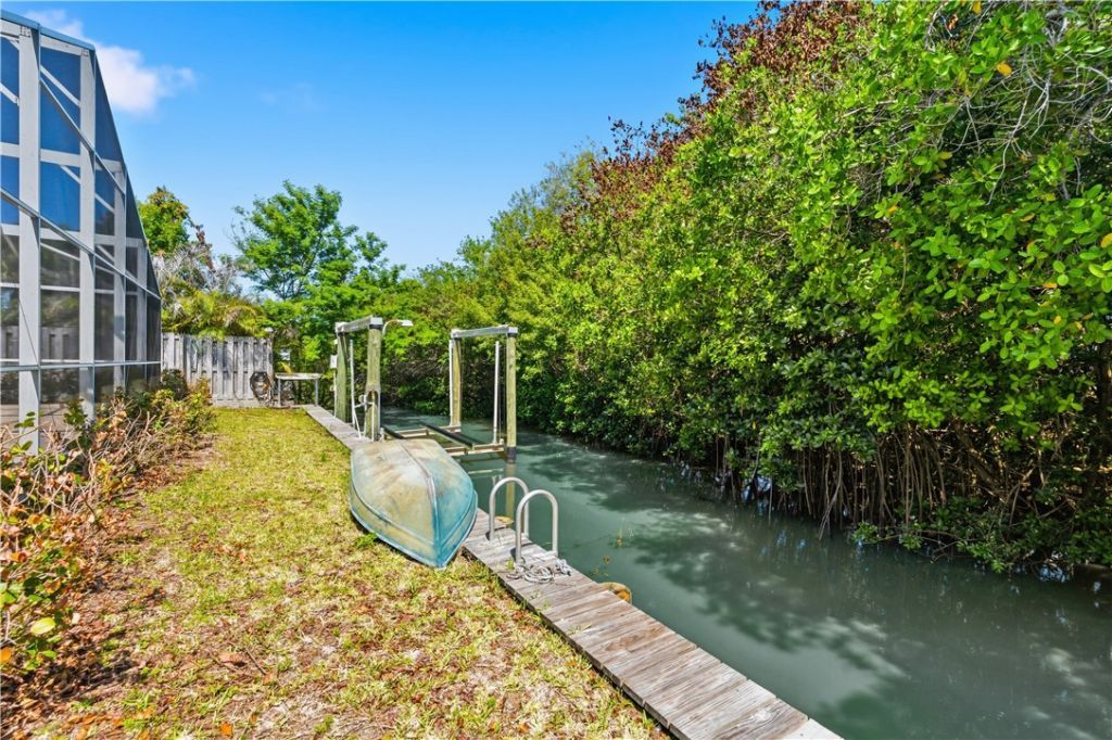 212 14th Place, Vero Beach, FL 32960 Photo