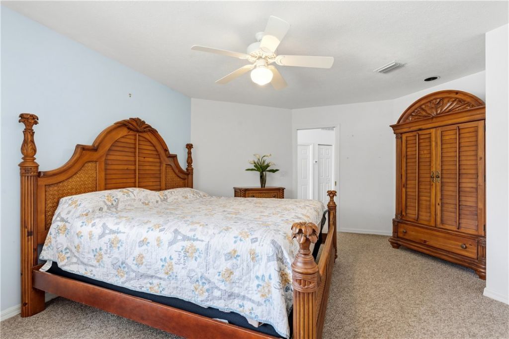 212 14th Place, Vero Beach, FL 32960 Photo