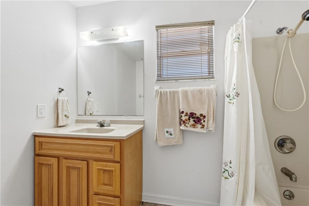 212 14th Place, Vero Beach, FL 32960 Photo