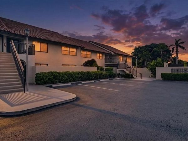 4092 Belair LN , Unit 1, NAPLES, FL 34103