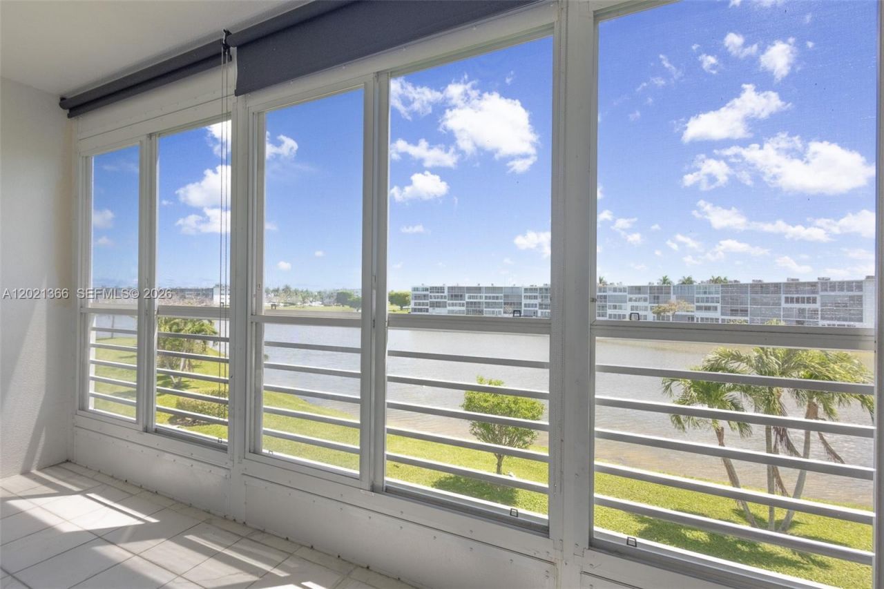 3049 Wolverton C , Unit 3049, Boca Raton, FL 33434 Photo