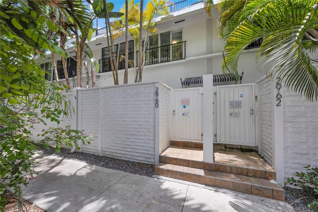 2960 Day Ave , Unit 3201, Miami, FL 33133 Main Photo