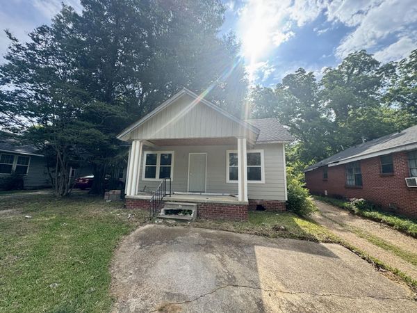 468 N Church St., Tupelo, MS 38804