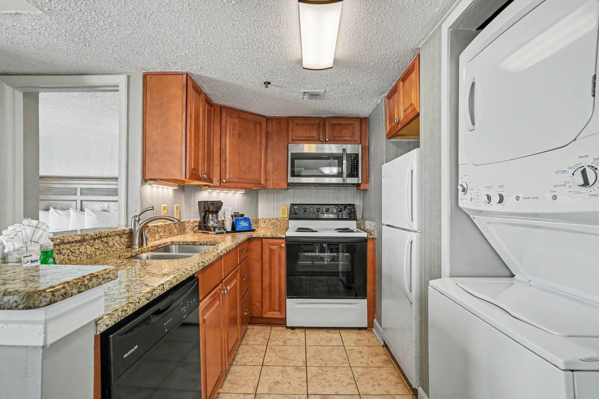 2701 N Ocean Blvd. Photo 7