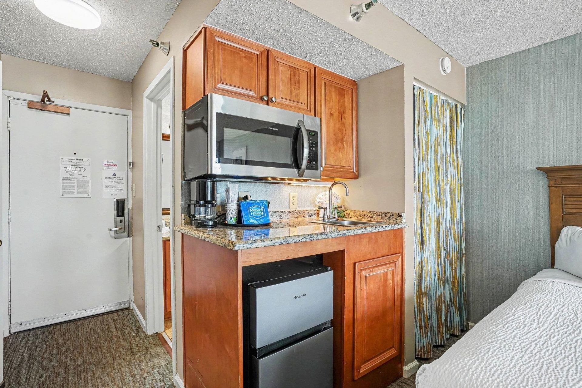 2701 N Ocean Blvd. Photo 8