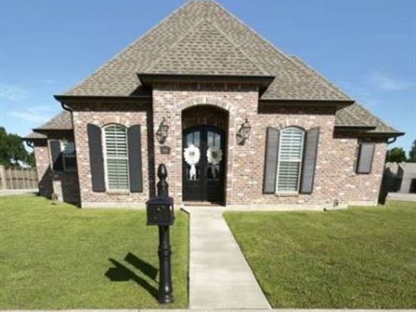 446 ROSELLA Drive, Thibodaux, LA 70301