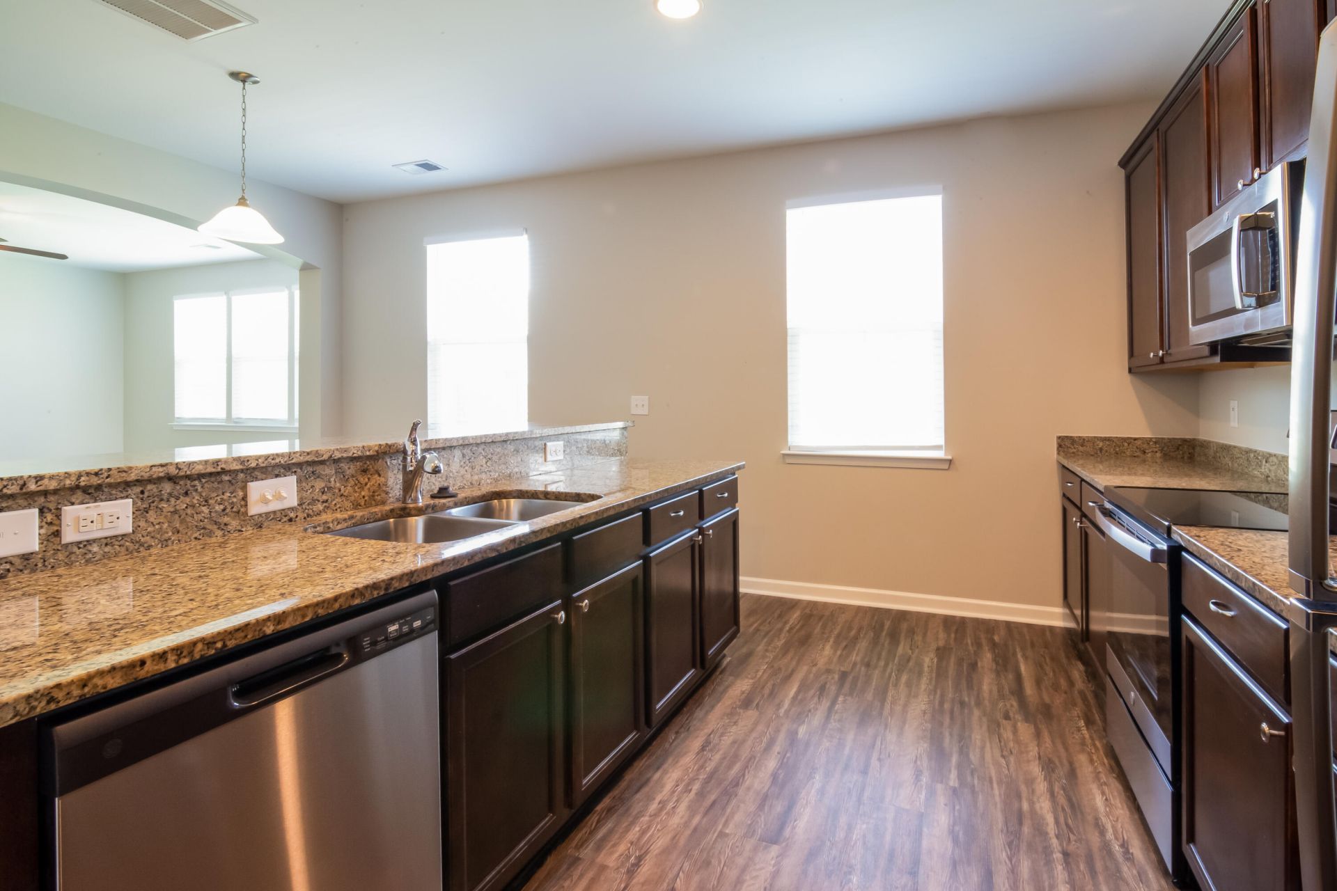 7837 Expedition Drive Photo 7
