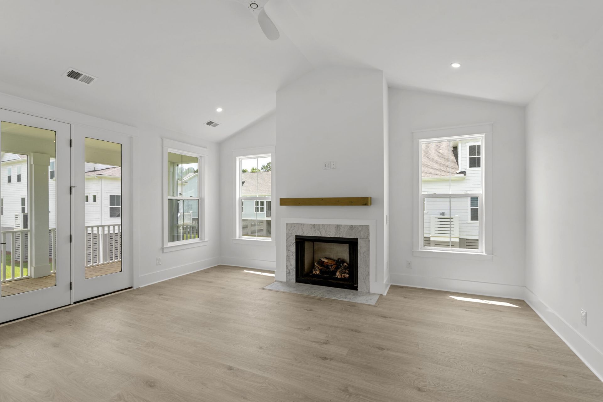 5136 Hut Creek Road Photo 14