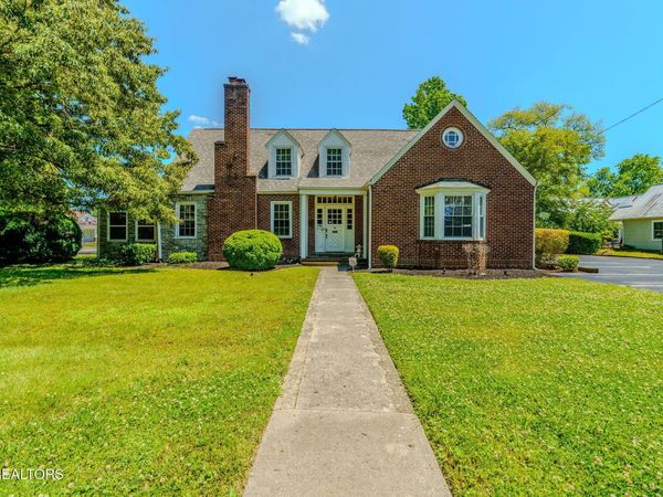 526 Belle Ave, Sevierville, TN 37862