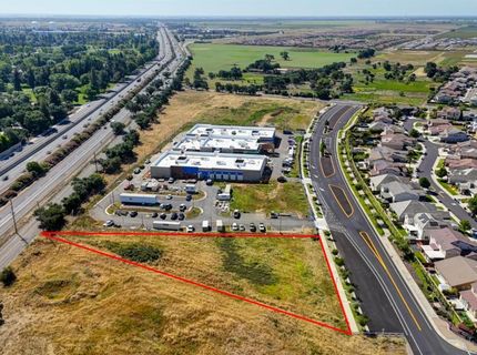 Lotz Pkwy, Elk Grove, CA 95757 Photo