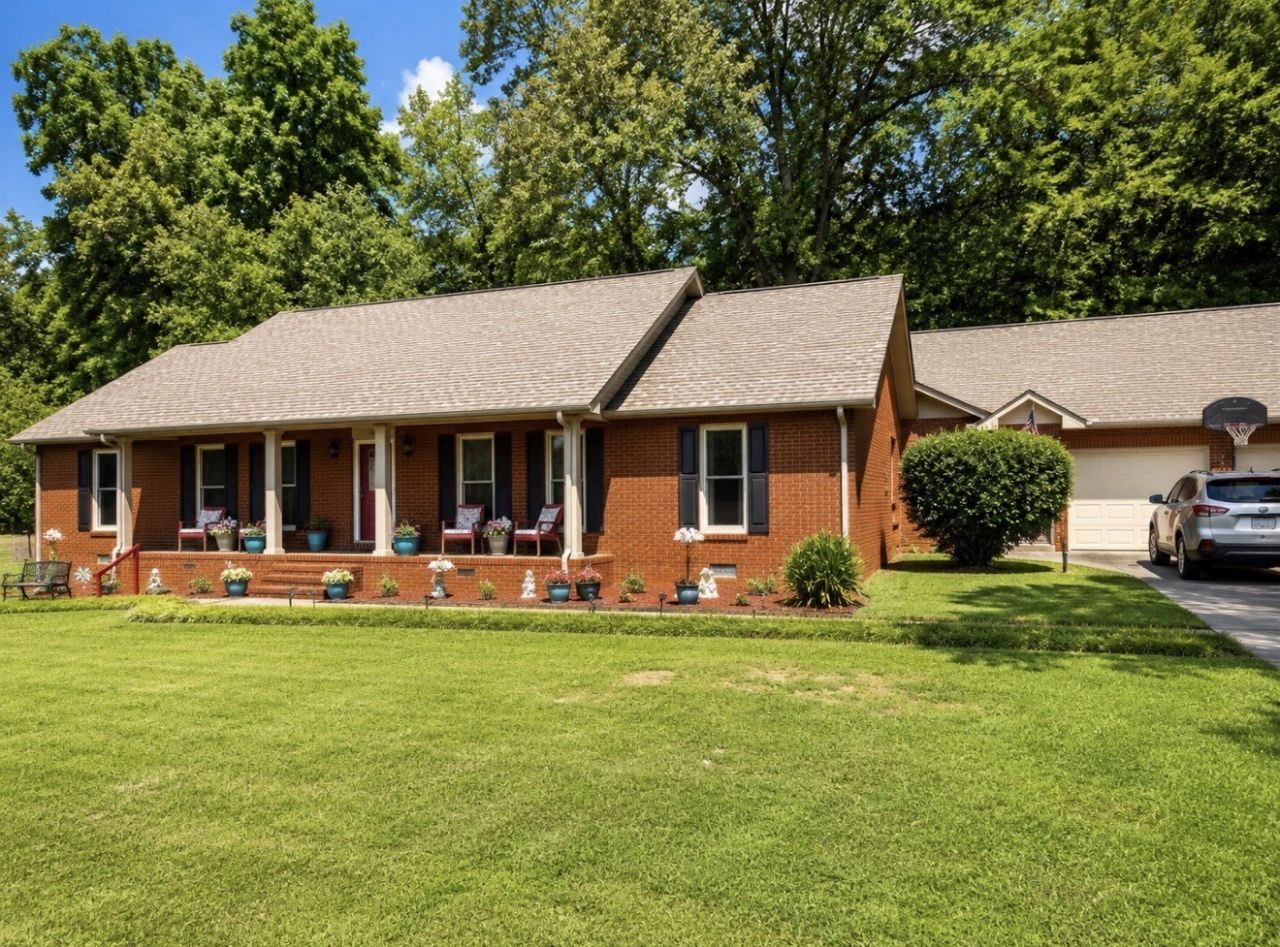 2117 Safe Haven Cir, Estill Springs, TN 37330 Main Photo
