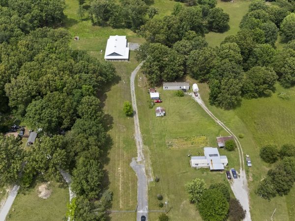 311 Nash Ln, Estill Springs, TN 37330