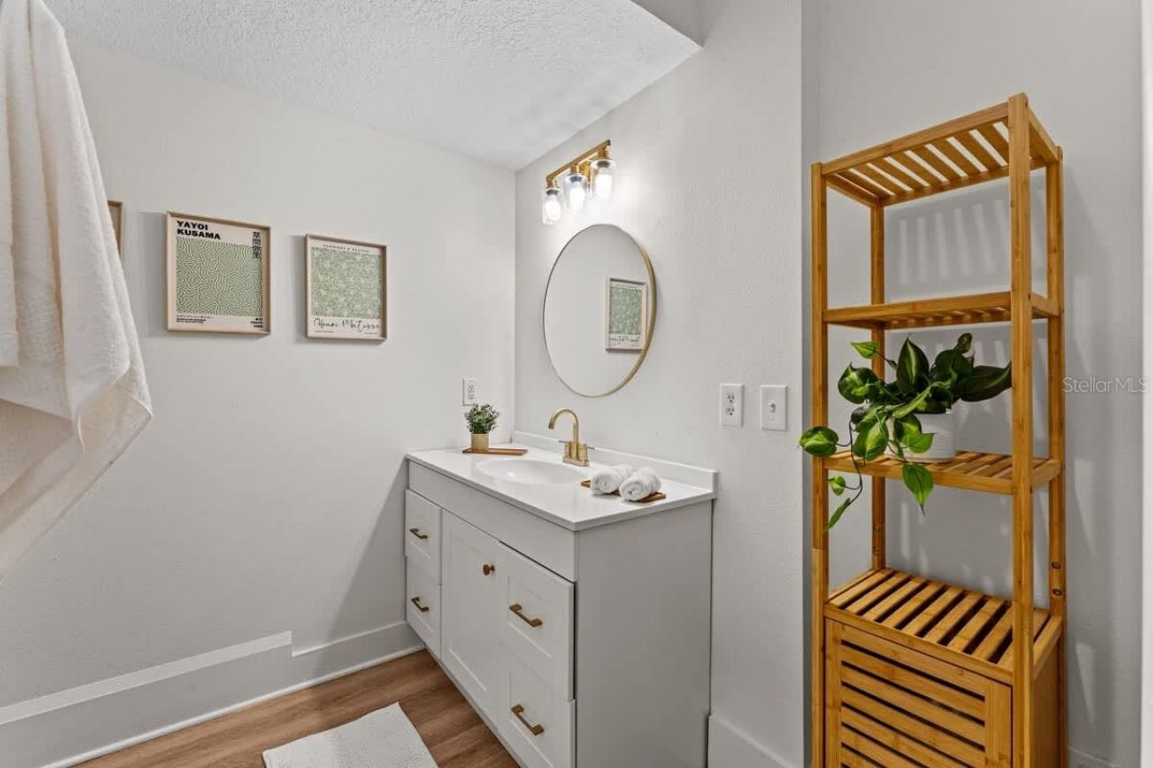 304 Lakeshore Boulevard, Kissimmee, FL 34741 Photo