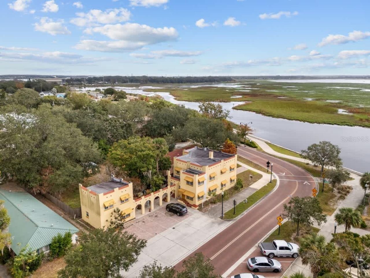 304 Lakeshore Boulevard, Kissimmee, FL 34741 Photo