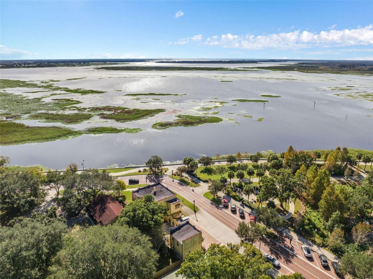 304 Lakeshore Boulevard, Kissimmee, FL 34741 Photo