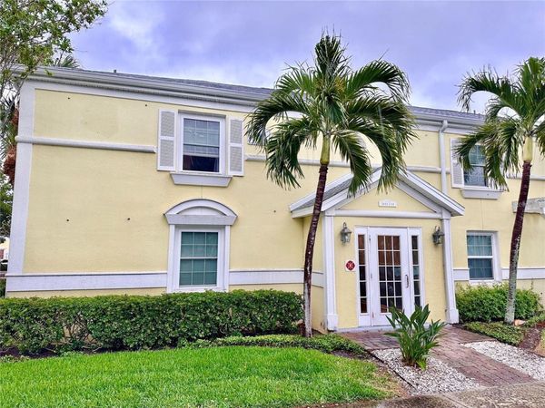 5070 BEACH DRIVE SE, Unit A, ST PETERSBURG, FL 33705