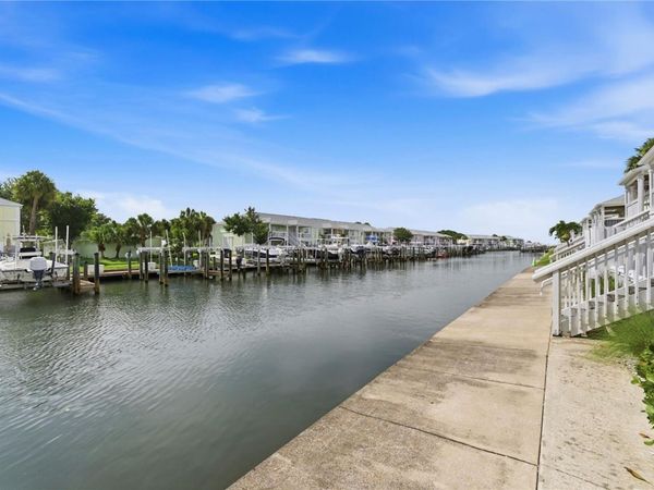 5070 BEACH DRIVE SE, Unit A, ST PETERSBURG, FL 33705