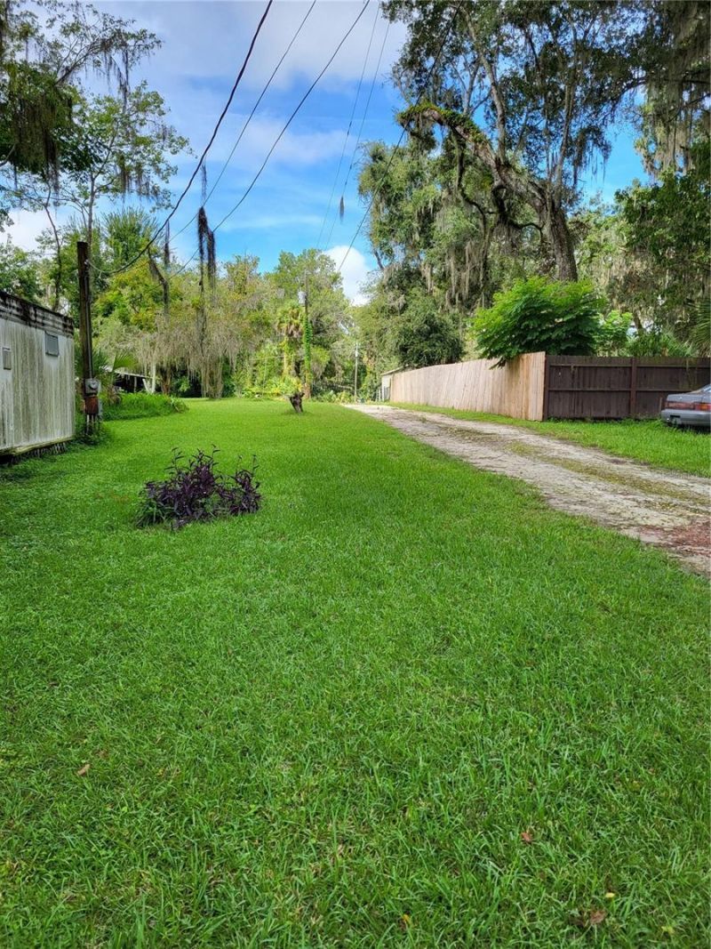 2377 NW 34th Place , Lake Panasoffkee, FL 33538 Photo